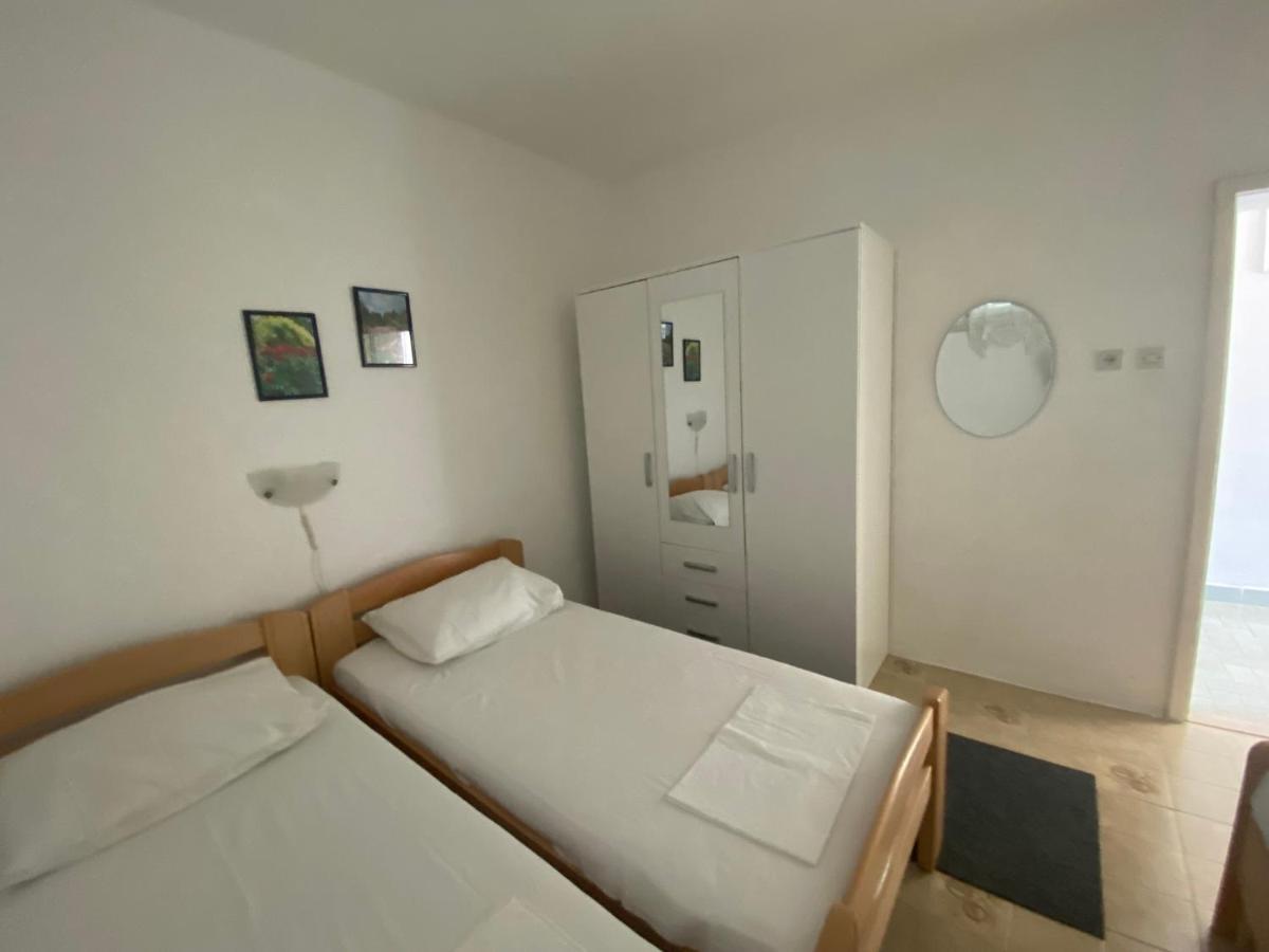 Apartments Gaspar Podaca Bagian luar foto